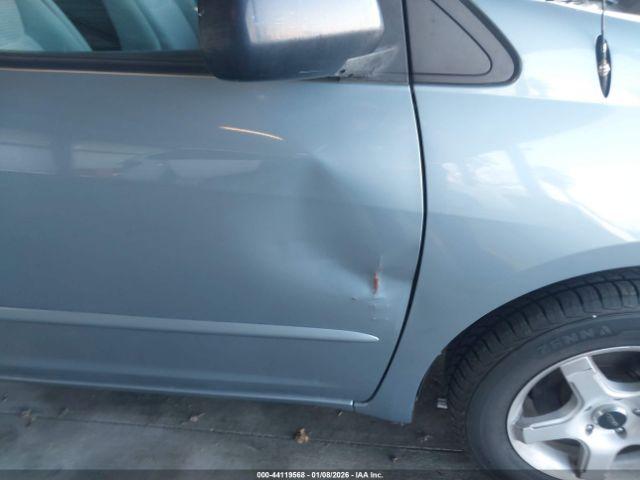 Toyota Sienna Le Image 5