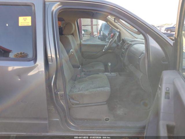 Nissan Frontier Se Image 7