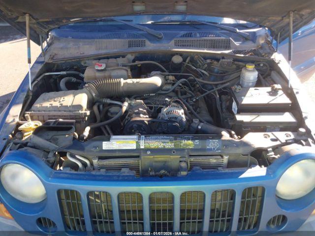 Jeep Liberty Sport Image 4