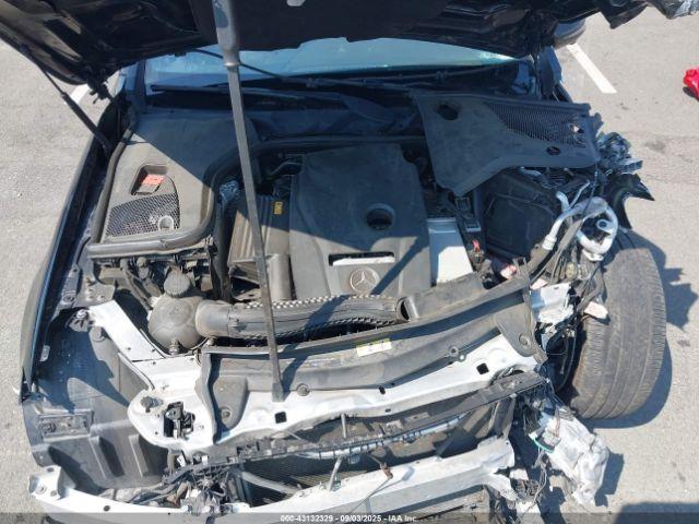 Mercedes-Benz E-Class Image 12