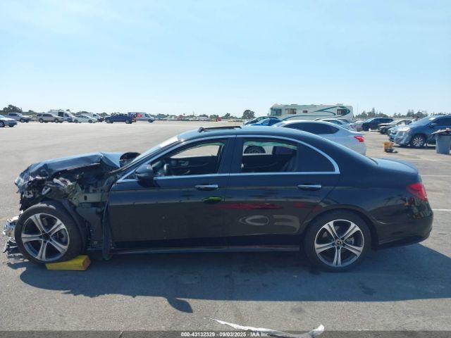 Mercedes-Benz E-Class Image 10