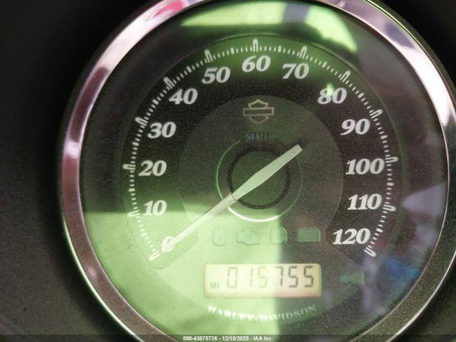 Harley-Davidson Flhtk Image 12