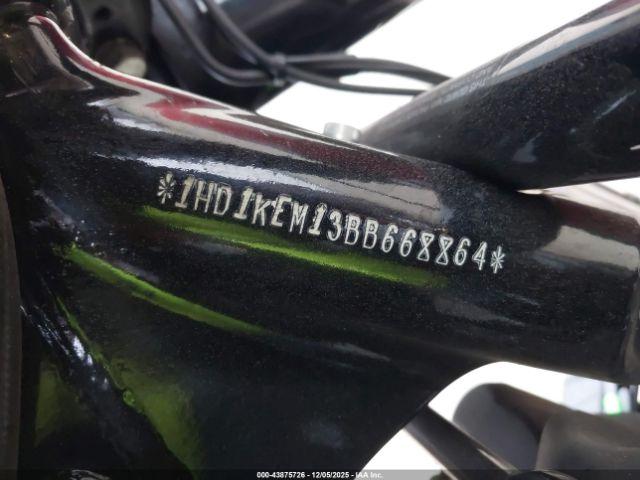 Harley-Davidson Flhtk Image 6