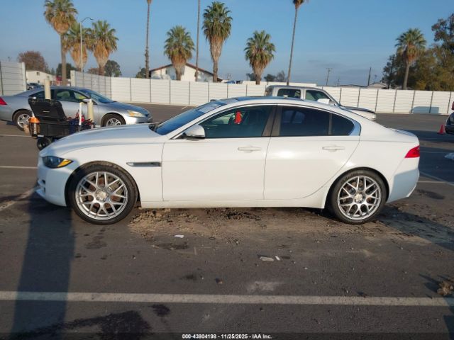 Jaguar XE 25t Image 11