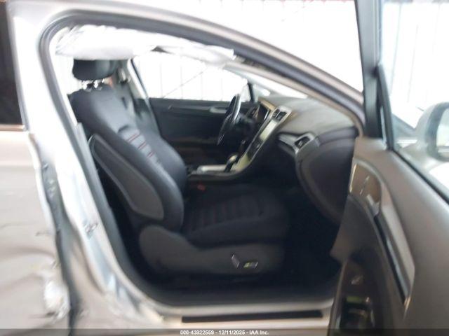Ford Fusion Se Image 14