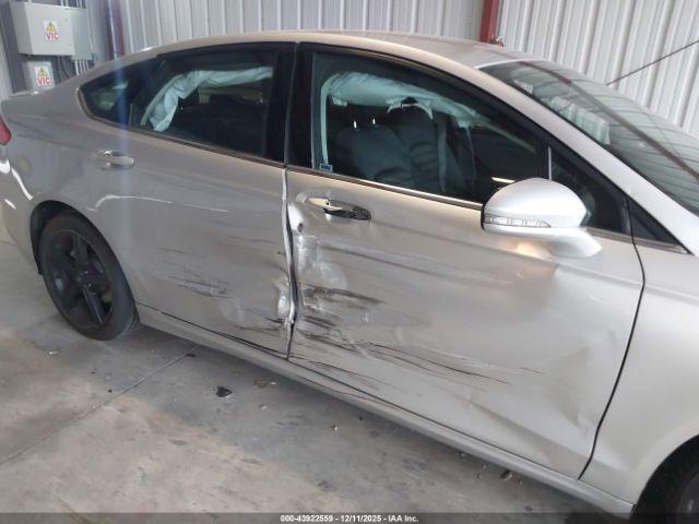 Ford Fusion Se Image 15
