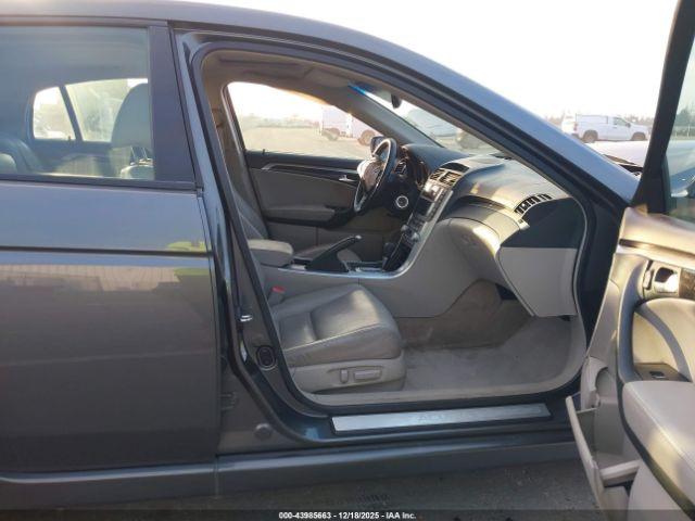 Acura TL 3.2 Image 2