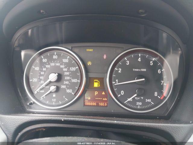 BMW 3 Series Image 12