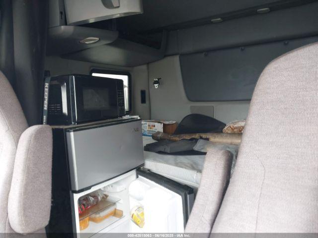 International Lt Image 7